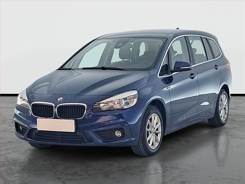BMW Řada 2 (2016) 216d Gran Tourer, Navi - fotka 2 z 22