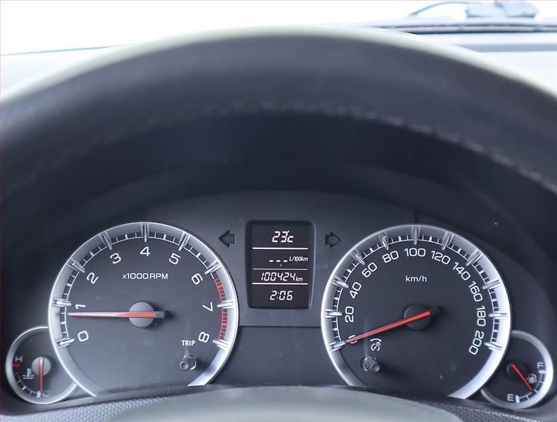 Suzuki Swift (2012) 1.2, Serv.kniha - fotka 10 z 14