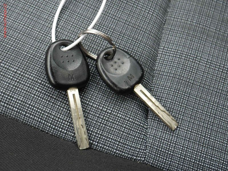 Kia Ceed (2009) 1.4i, 2.maj,ČR, tažné - fotka 17 z 17