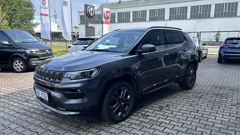 Jeep Compass 1.3T 150k 80.Annivesary - fotka 3 z 13