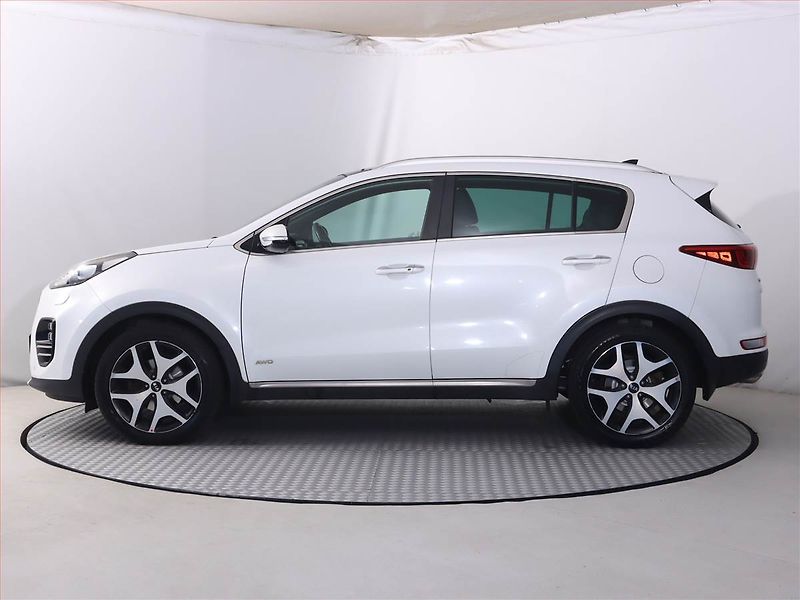 Kia Sportage (2016) 2.0 CRDi, 4X4, Automat, Kůže - fotka 3 z 25