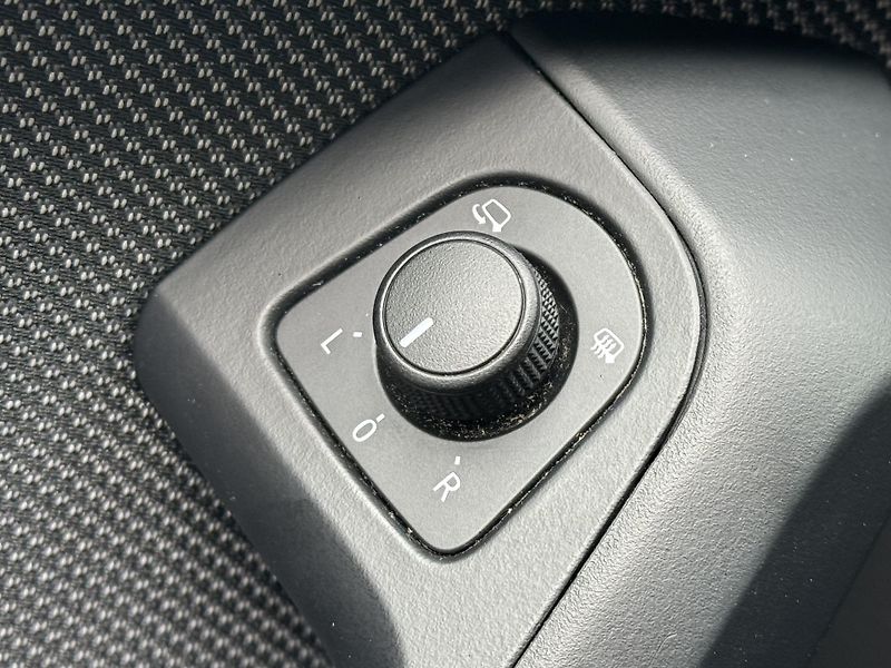 Seat Ateca (2018) 1.4TSi DSG Xcellence, RZV - fotka 26 z 54
