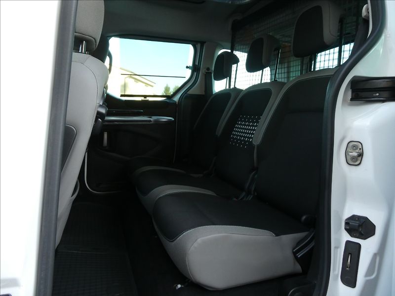 Citroën Berlingo 1,2 PT 81kW Multispace Panoram - fotka 21 z 47