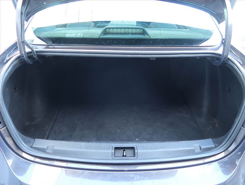 Renault Fluence (2013) 1.6 16V, po STK, plně pojízdný - fotka 13 z 14