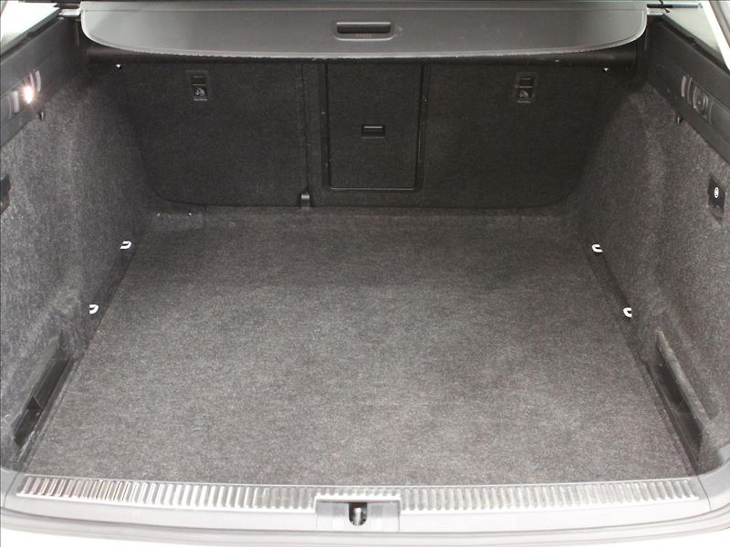 Škoda Superb 2,0 TDI DSG LED 1.majitel - fotka 8 z 37