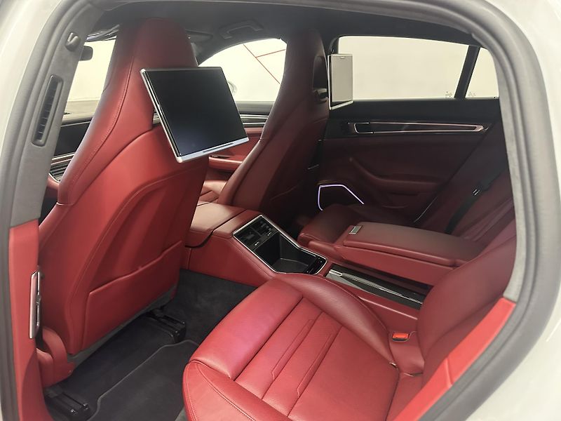 Porsche Panamera (2017) Turbo CZ*BOSE*360*ACC*NEZÁVIS. - fotka 12 z 19