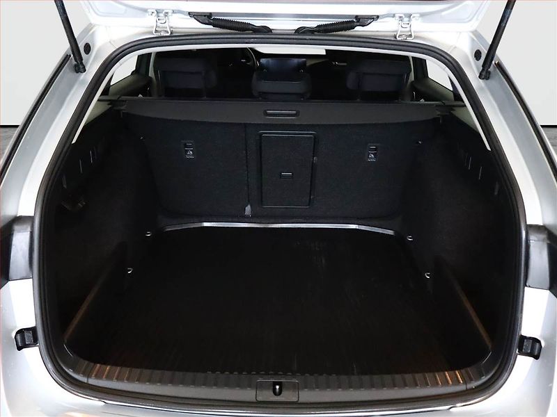 Škoda Octavia (2022) Ambition 2.0 TDI, ČR,1.maj - fotka 11 z 19