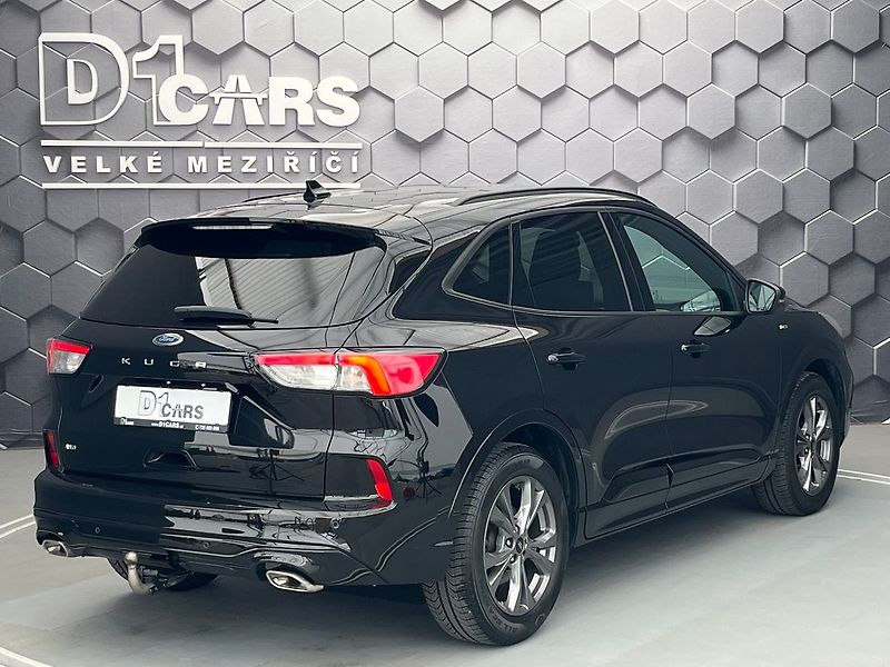 Ford Kuga 2,0 EB 140 kW AWD ST-Line - fotka 4 z 72