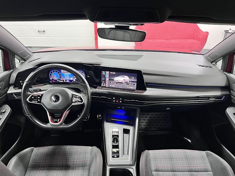 Volkswagen Golf GTI 180 kW Servis 68tkm - fotka 19 z 49