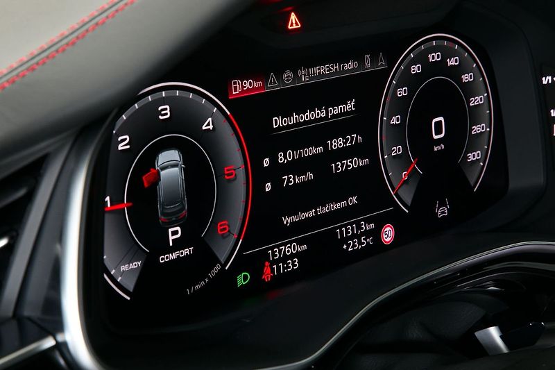 Audi Q7 3.0TDI 210kW S-line 7m ZÁRUKA - fotka 44 z 50