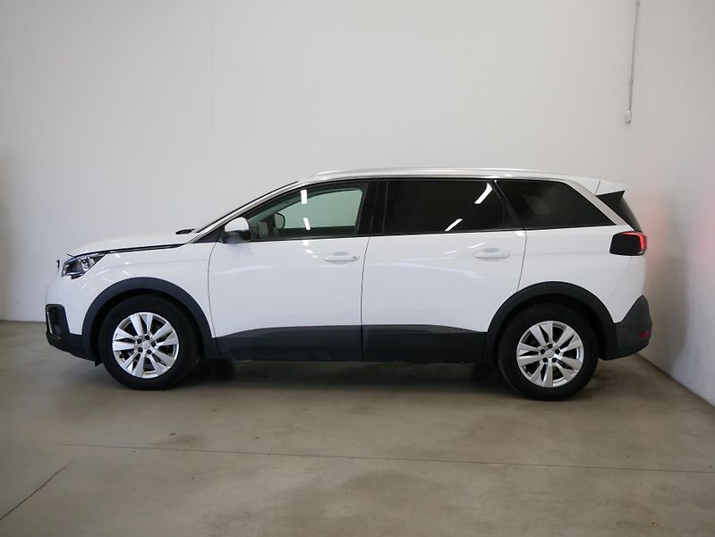 Peugeot 5008 - fotka 3 z 30