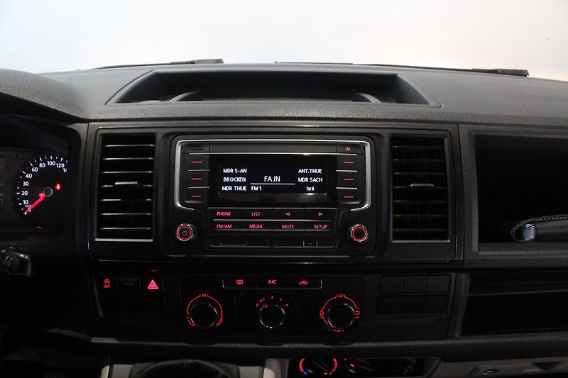 Volkswagen Transporter (2018) T6 2.0 Klima 9Míst - fotka 20 z 20
