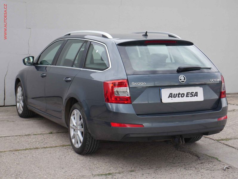 Škoda Octavia (2016) 1.6 TDi, AC, bixen. - fotka 4 z 22