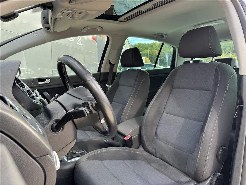 Volkswagen Golf Plus 2,0 TDI 100kW Style DSG - fotka 12 z 36
