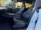 Tesla Model Y Long Range AWD - náhled 11