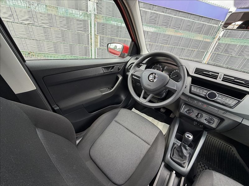 Škoda Fabia III 1.0 MPI Active - fotka 8 z 16