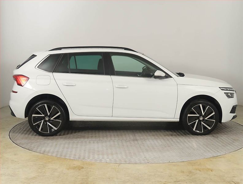 Škoda Kamiq (2019) 1.6 TDI, Automat, Navi - fotka 6 z 24