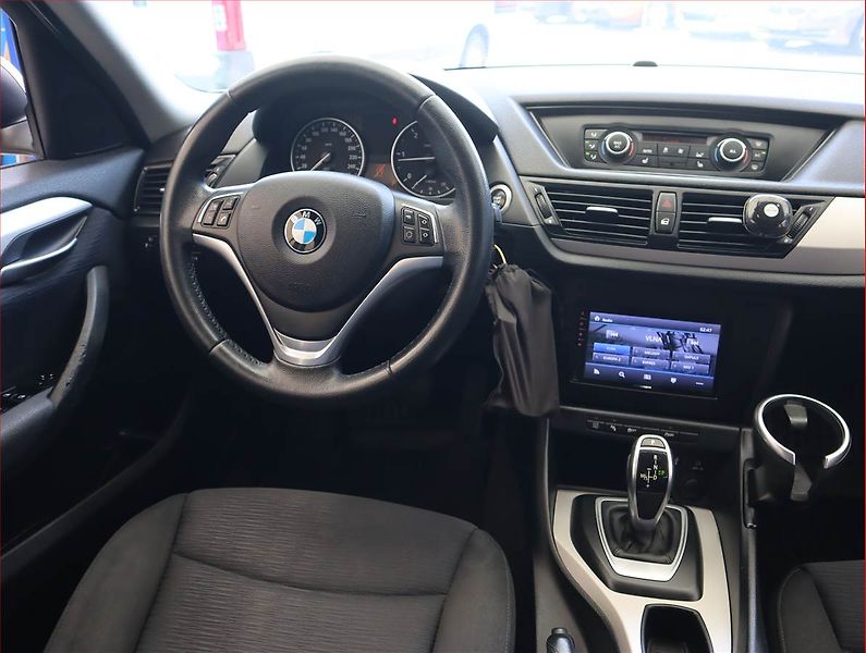 BMW X1 (2013) sDrive18d, Automat - fotka 7 z 16