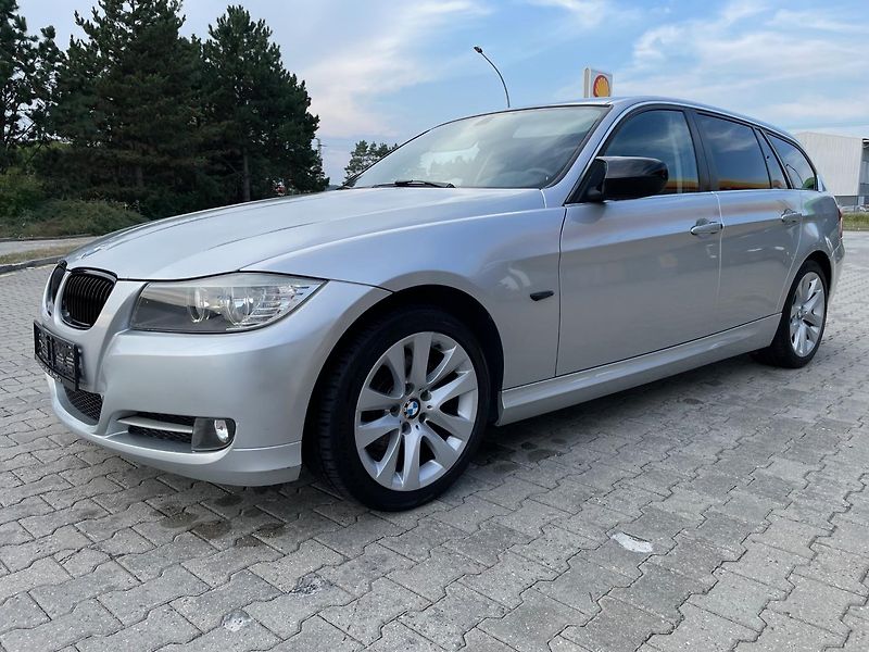 BMW Řada 3 (2012) 318 d - fotka 8 z 17
