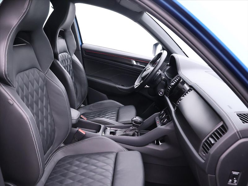 Škoda Kodiaq 2,0 TDI DSG 4x4 Sportline DPH - fotka 12 z 39