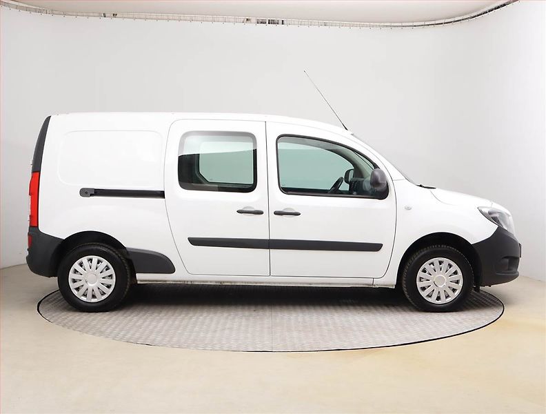 Mercedes-Benz Citan (2018) 111 CDI, 5Míst, 634kg, ČR - fotka 6 z 14