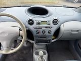 Toyota Yaris 1.0i - náhled 15