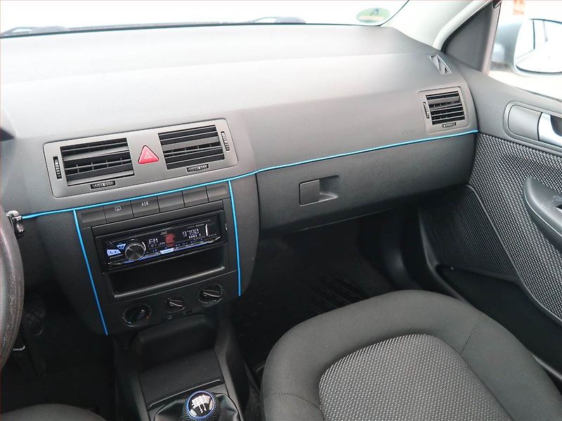 Škoda Fabia (2005) 1.4 16V, nová STK - fotka 8 z 15