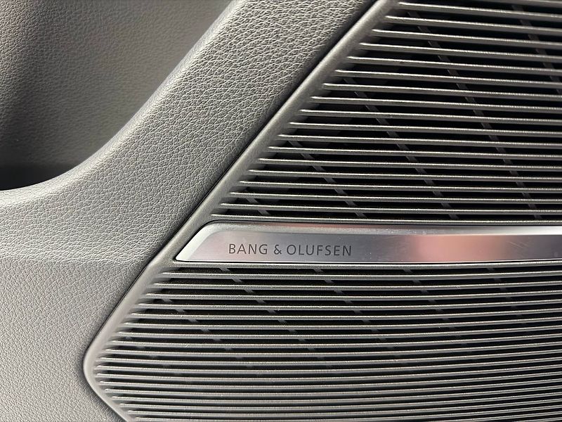 Audi Q7 50 TDI QUATTRO S-LINE, WEBASTO - fotka 27 z 35