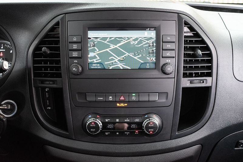 Mercedes-Benz Vito 119 CDi 4x4*LONG*8.MÍST*DPH*ČR - fotka 27 z 39