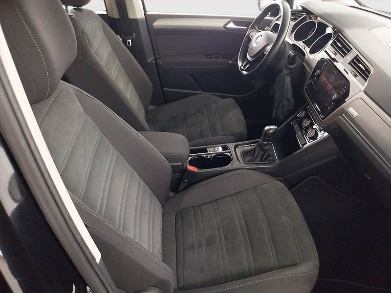Volkswagen Touran (2018) Comfortline 2.0 TDI, Automat - fotka 9 z 17