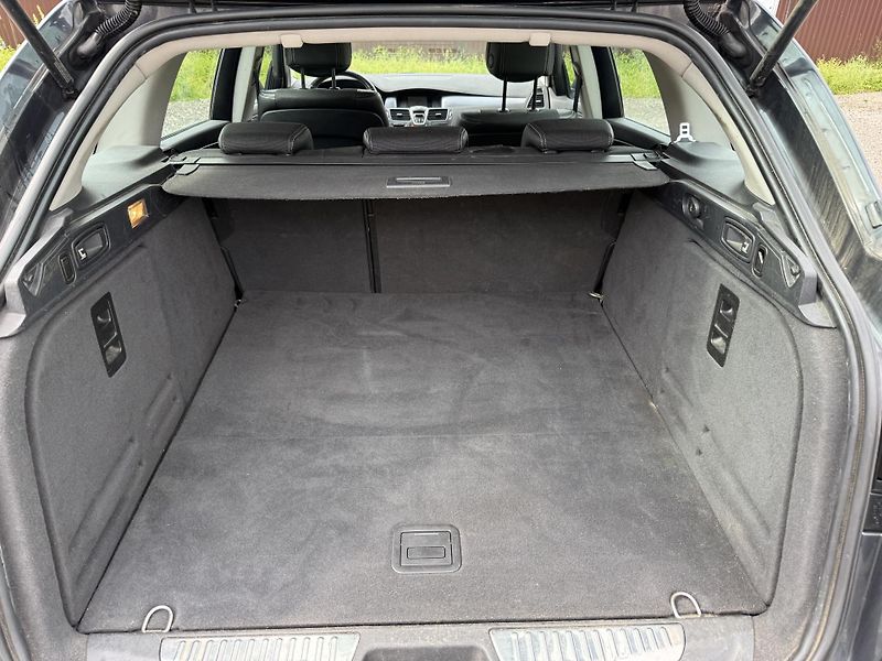 Renault Laguna 2,0dCi TAŽNÉ - fotka 7 z 24