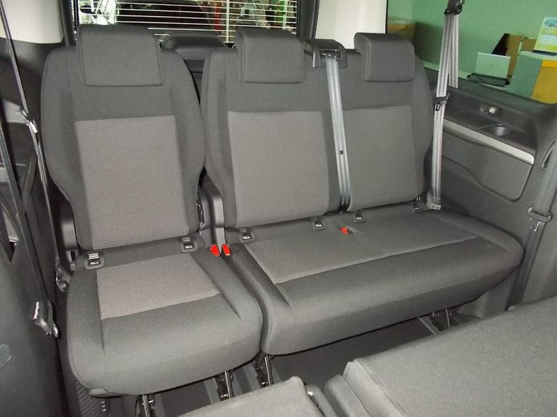 Opel Zafira (2026) L2 (L) Edition 2.2 CDTi (132kW - fotka 20 z 34