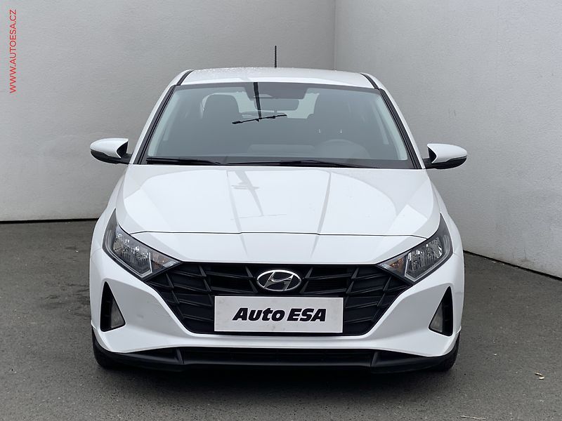 Hyundai i20 (2023) 1.2i, ČR, Comfort - fotka 2 z 15