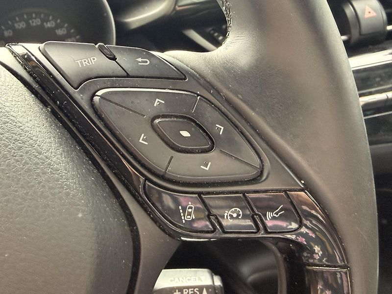 Toyota C-HR 1.2-1MAJITEL-KAMERA-TEMPOMAT - fotka 18 z 19