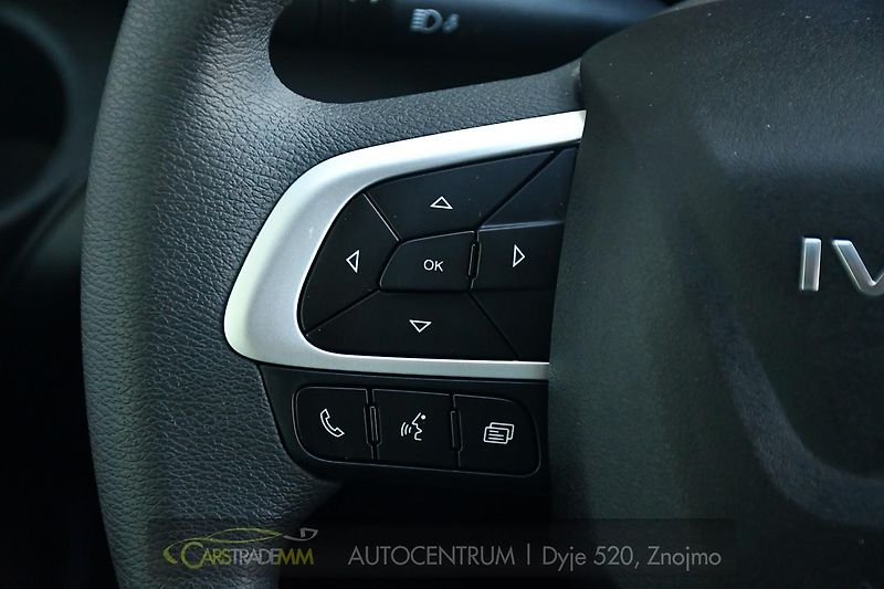 Iveco Daily 2,3HPi AUTOMAT KAMERA 5tKM!! - fotka 20 z 44
