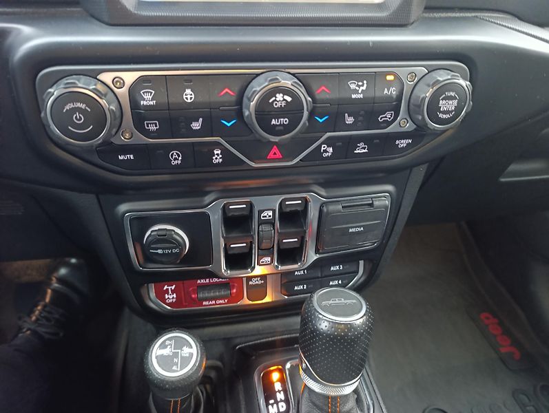 Jeep Gladiator (2021) Mojave 3,6 V6 - fotka 18 z 26