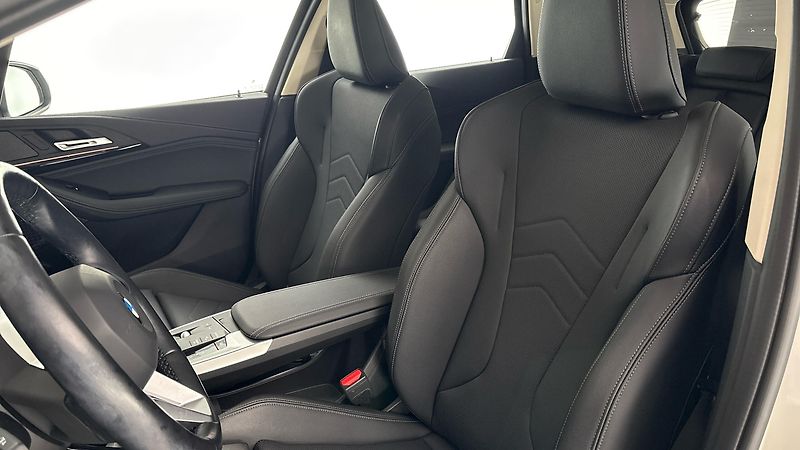 BMW Řada 2 1.5 218i - fotka 15 z 30