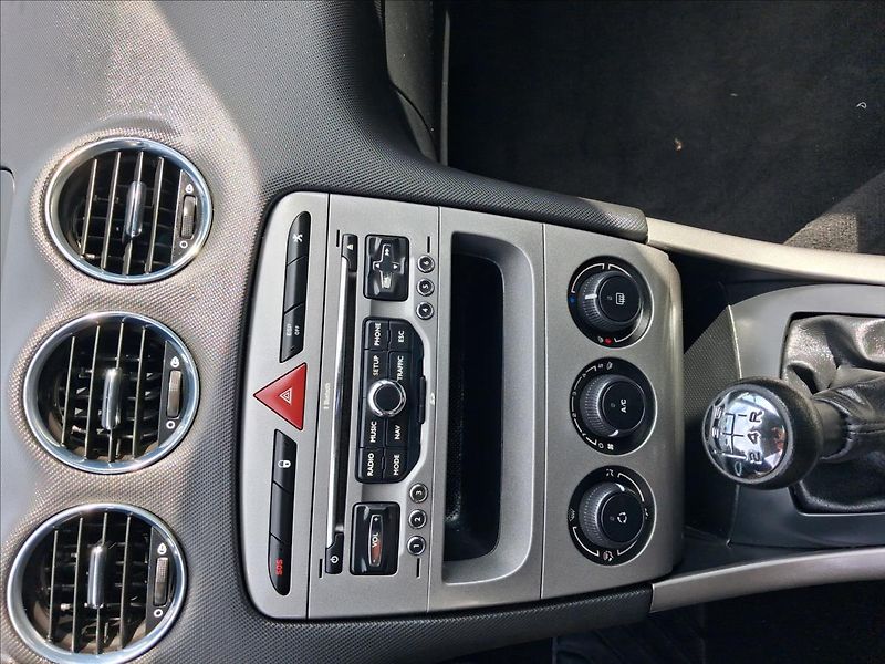 Peugeot 308 1,6 - fotka 11 z 12