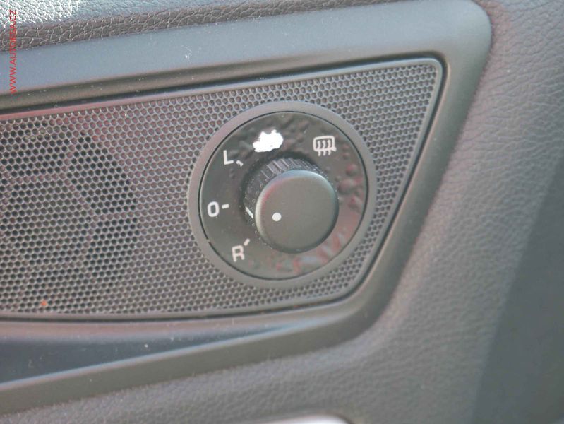 Škoda Octavia (2005) 1.9 TDI, AC, temp - fotka 13 z 16