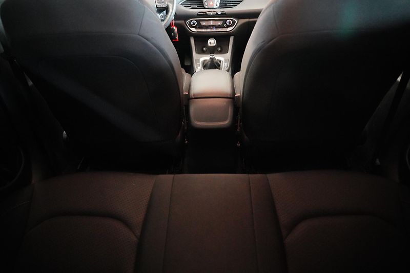Hyundai i30 - fotka 28 z 28