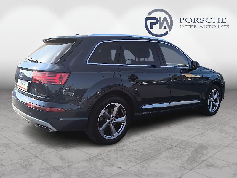 Audi Q7 3.0 TDi - fotka 2 z 26
