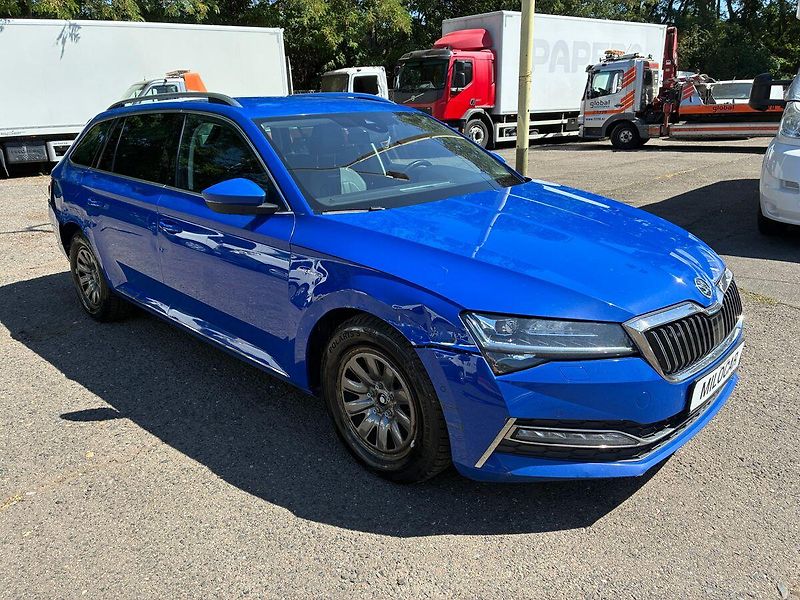 Škoda Superb 2.0 TDi 110 kW L&K DSG ČR DPH - fotka 2 z 37