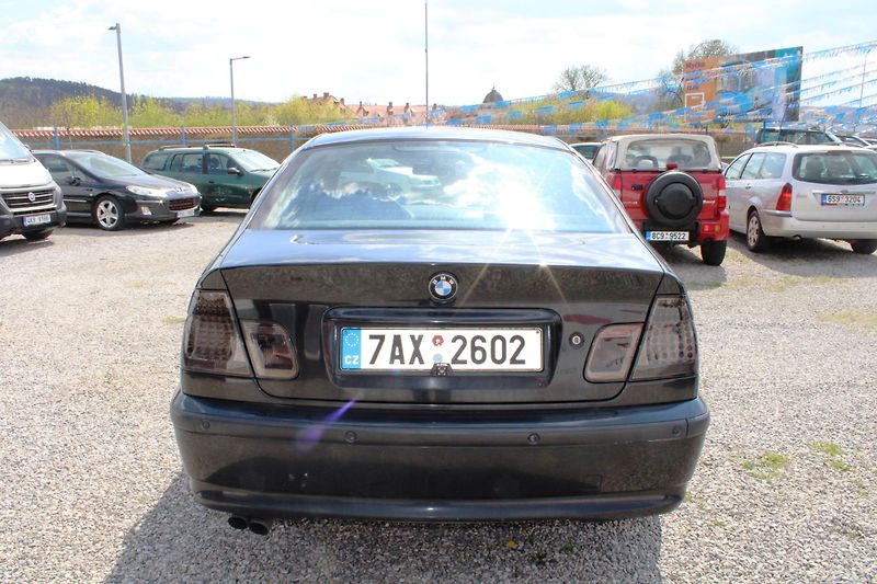 BMW Řada 3 (2003) 320i KLIMA EL.OKNA ALU - fotka 6 z 16