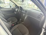 Škoda Yeti 2,0   TDI,DRIVE,TAŽNÉ,SERVISKA - náhled 8