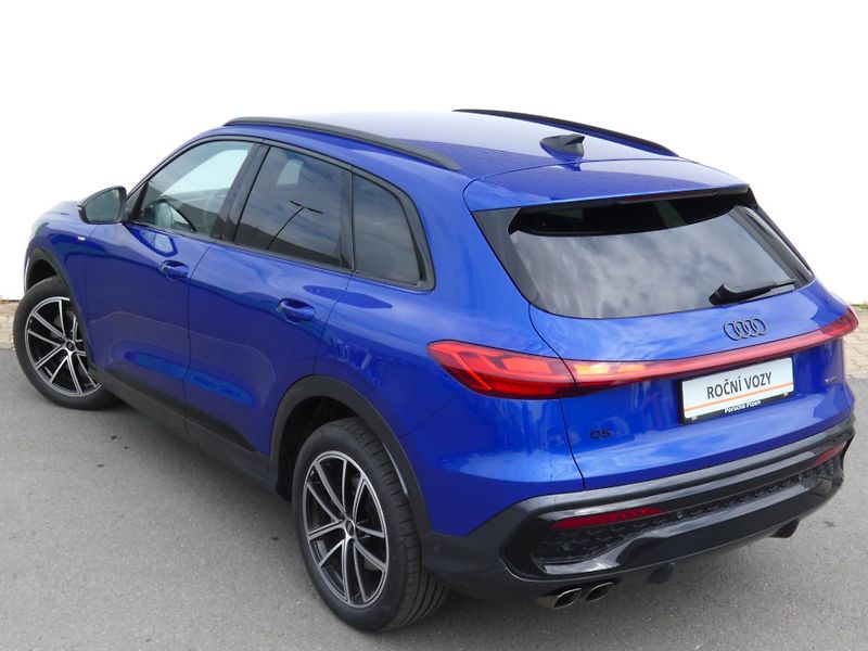 Audi Q5 (2025) S-Line 2.0 TDI 150KW quattro - fotka 14 z 29
