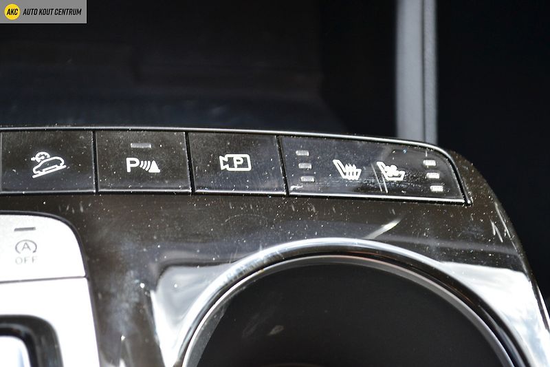 Hyundai Tucson 1.6T-GDI PREMIUM LUXURY 7DCT M - fotka 30 z 53