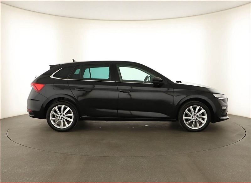 Škoda Scala (2024) Top Selection 1.0 TSI, ČR - fotka 6 z 14