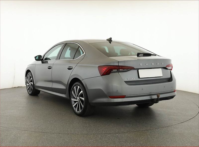 Škoda Octavia (2023) Style Plus 2.0 TDI - fotka 4 z 17