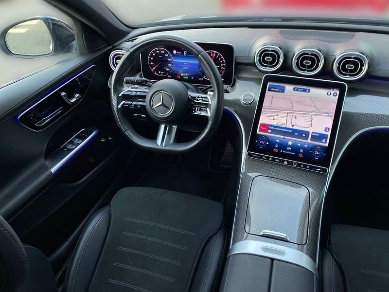 Mercedes-Benz Třídy C (2023) C 300 e kombi AMG - fotka 13 z 27