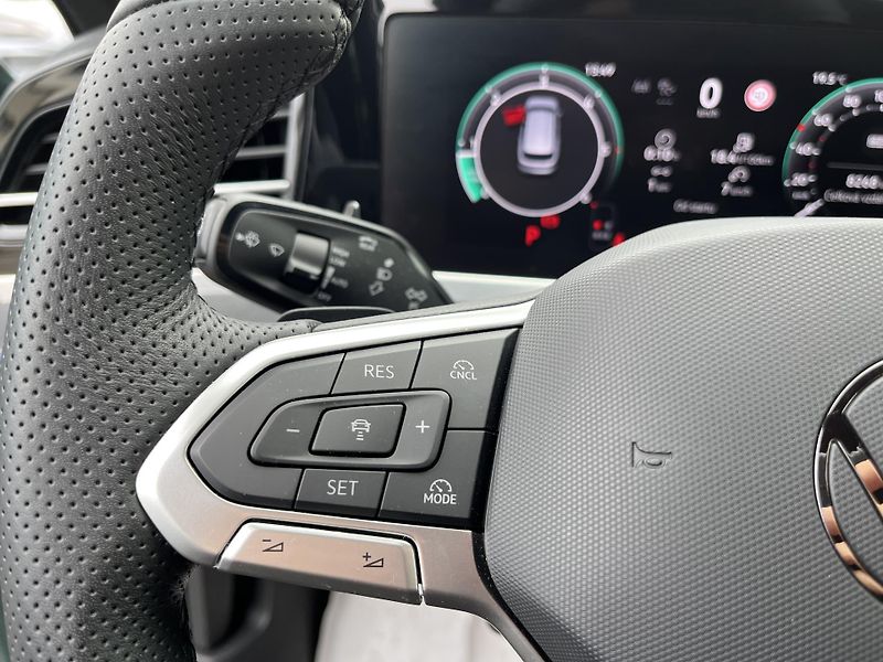 Volkswagen Passat (2026) R-Line 2,0 TDI 110 kW  DSG - fotka 17 z 27